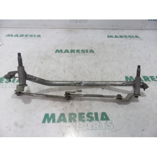 Peugeot - 207 - Wiper mechanism