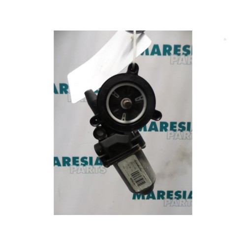 Renault - Laguna - Rear door window mechanism 4-door, right