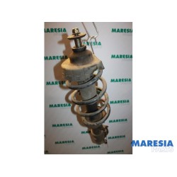 Renault - Trafic - Front shock absorber rod, right