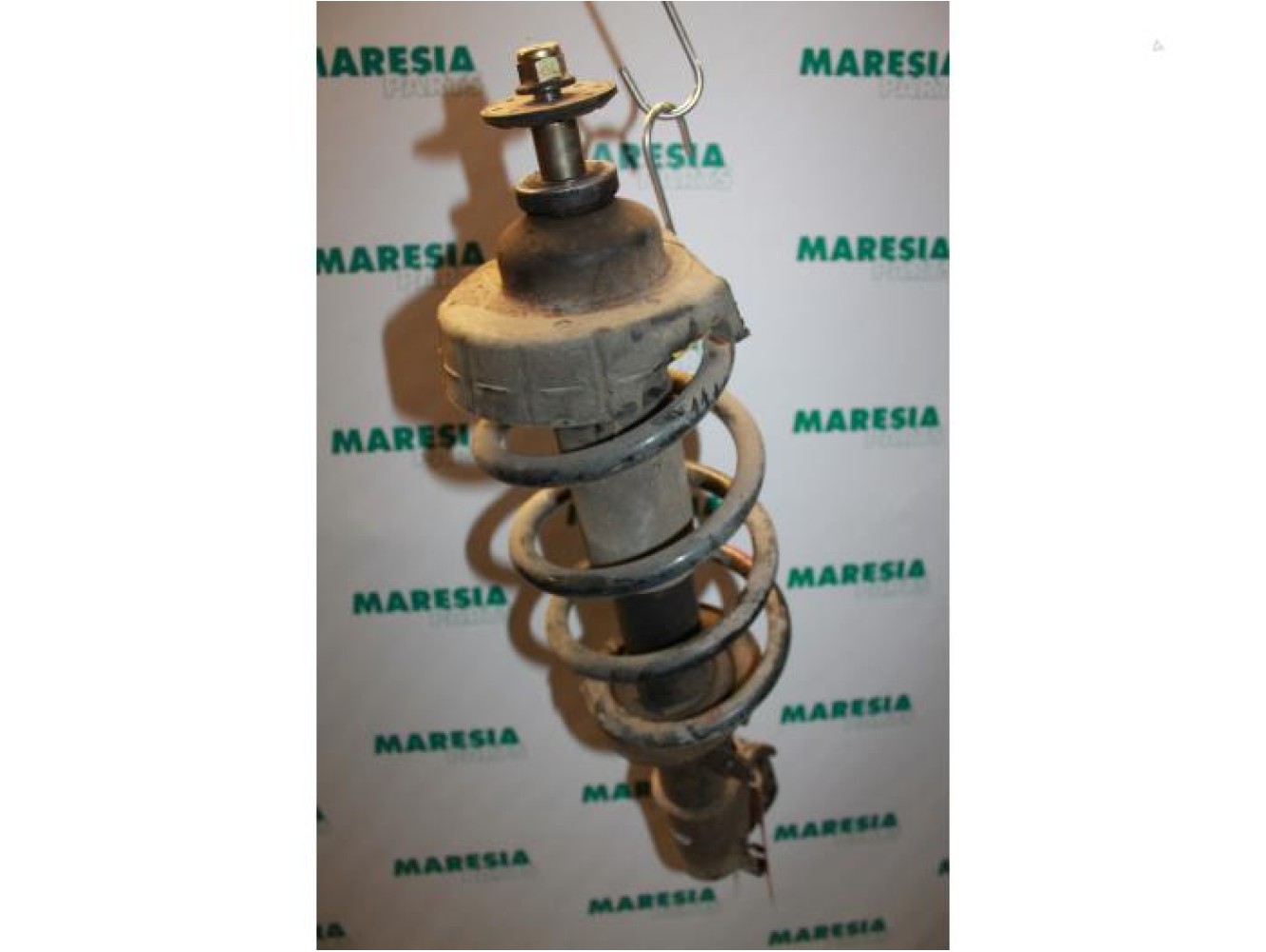 Renault - Trafic - Front shock absorber rod, right