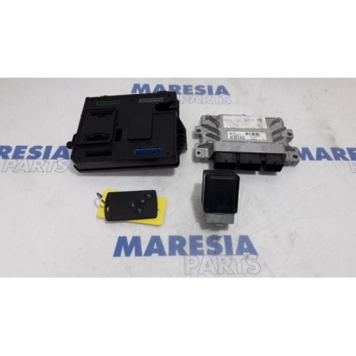 Renault - Trafic - Engine management computer