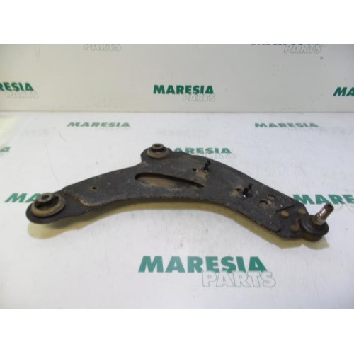 Renault - Trafic - Front lower wishbone, right