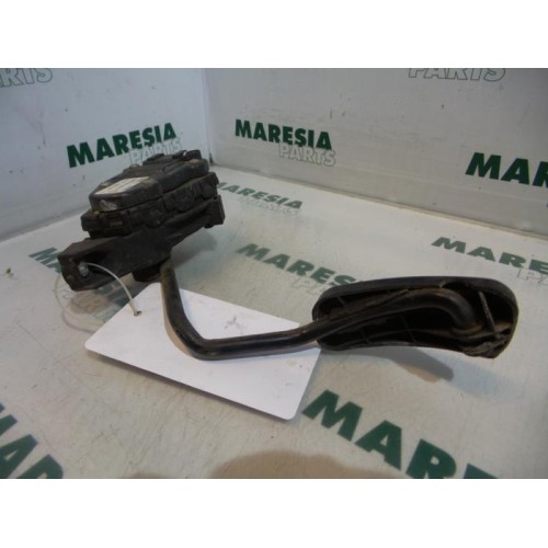 Renault - Trafic - Gaspedaalpositie Sensor