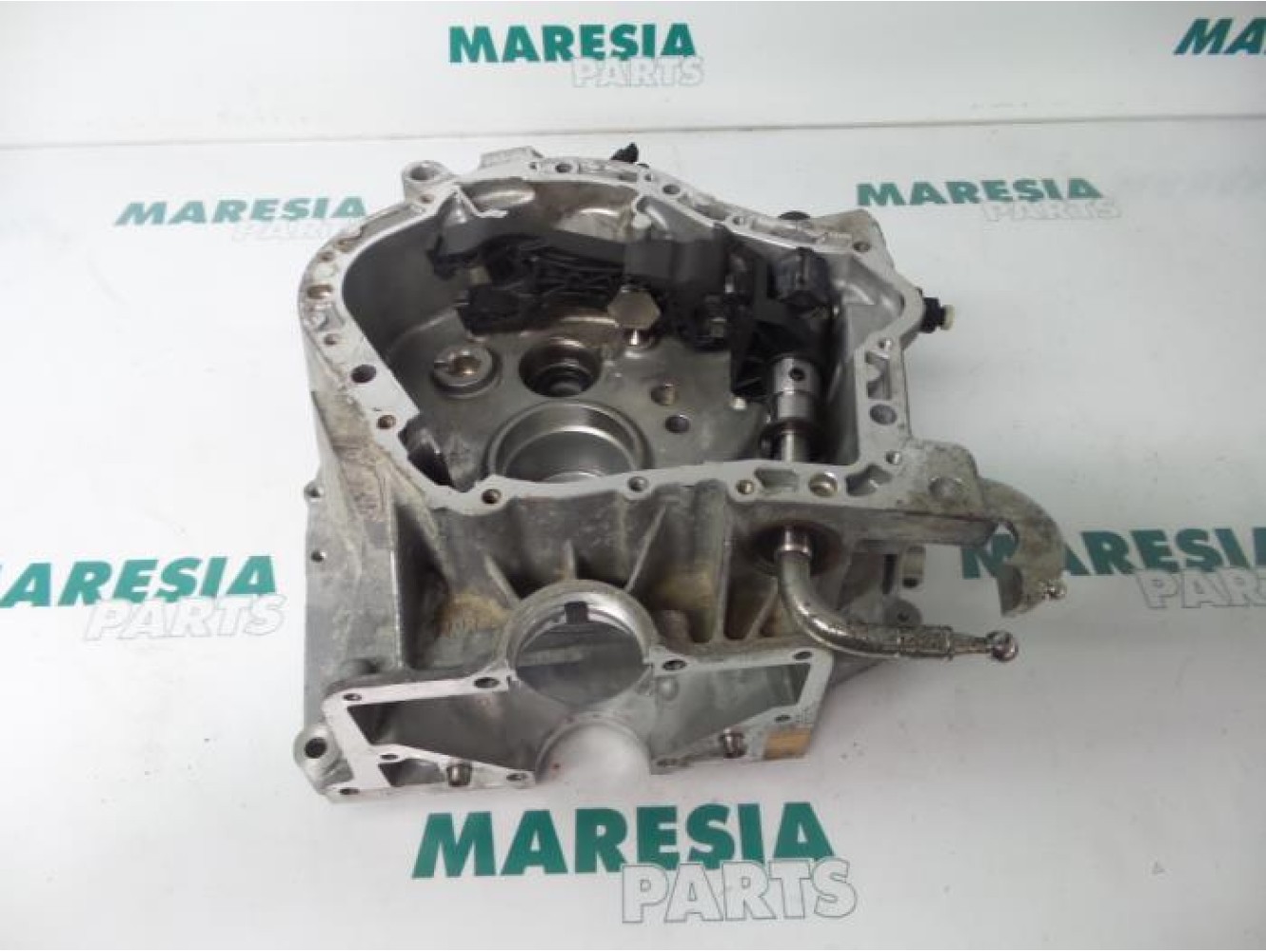 Peugeot - Partner - Gearbox casing