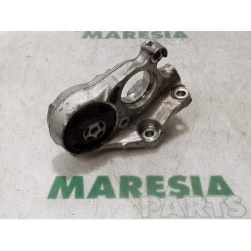 Citroen - Berlingo - Engine mount
