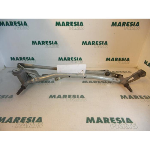 Renault - Megane - Wiper mechanism
