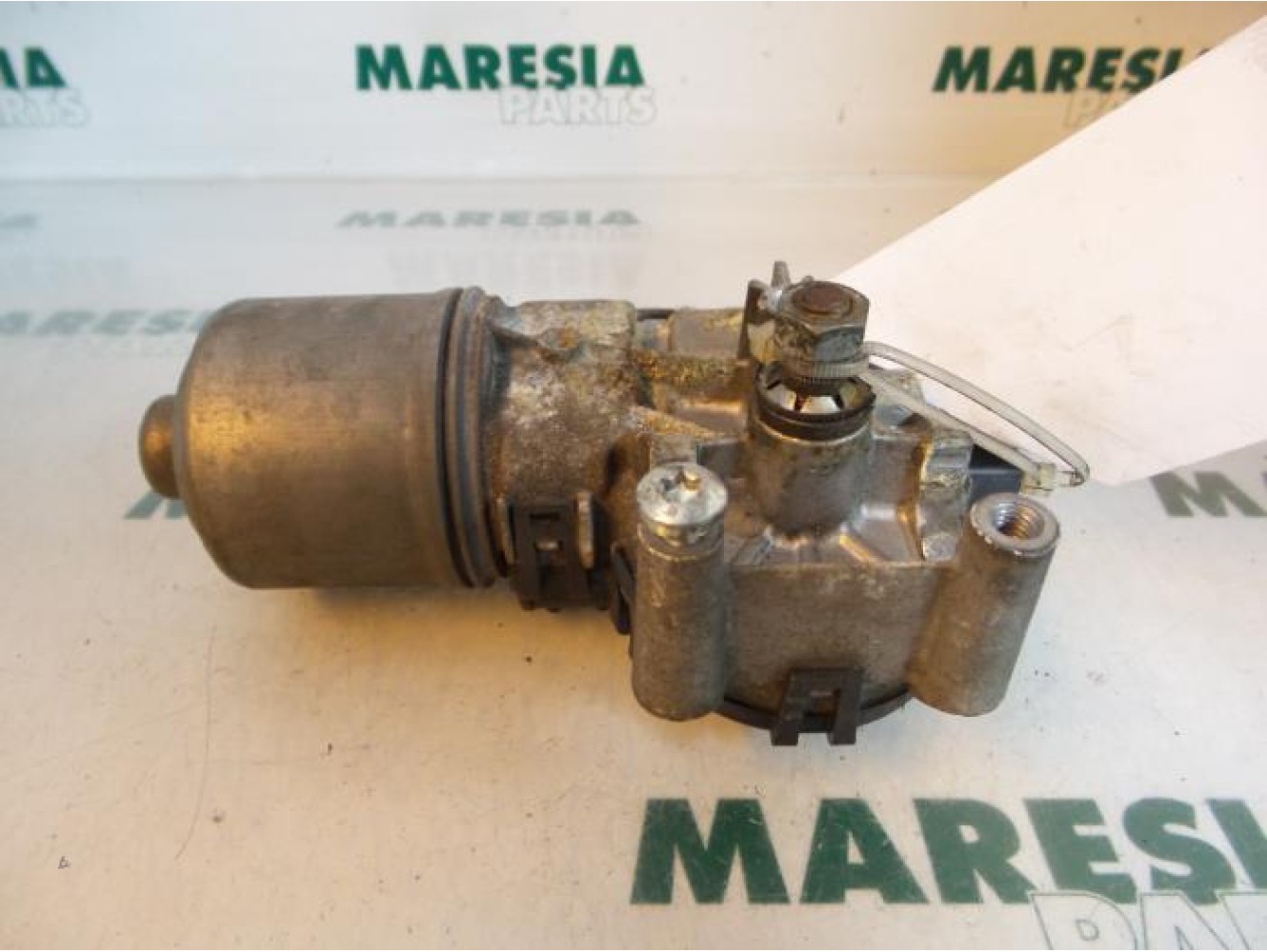 Alfa Romeo - 147 - Front wiper motor