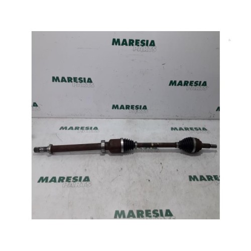 Renault - Clio - Front drive shaft, right