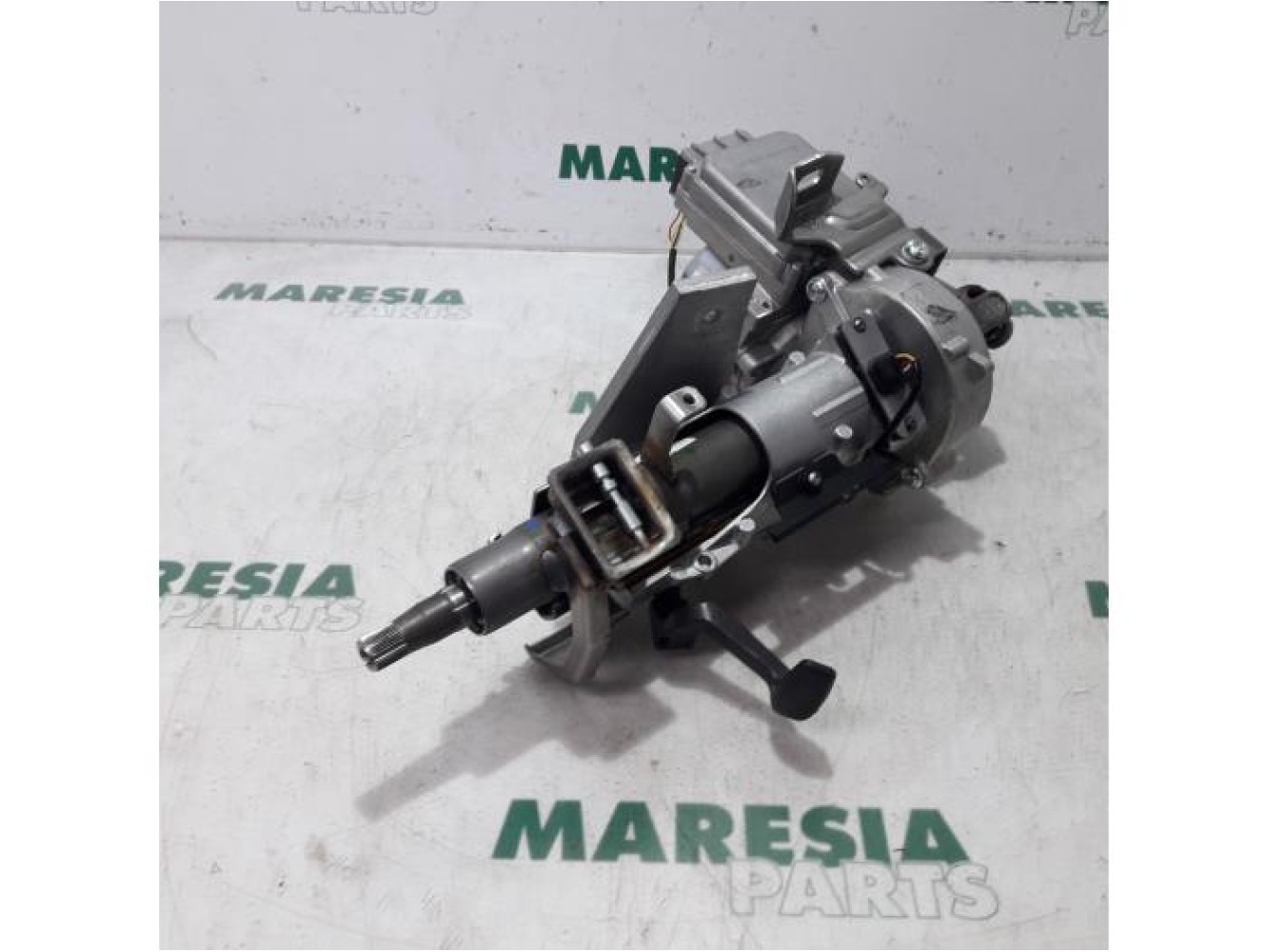 Renault - Clio - Steering column housing