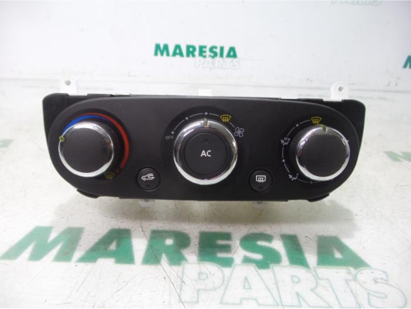 Renault - Clio - Heater control panel
