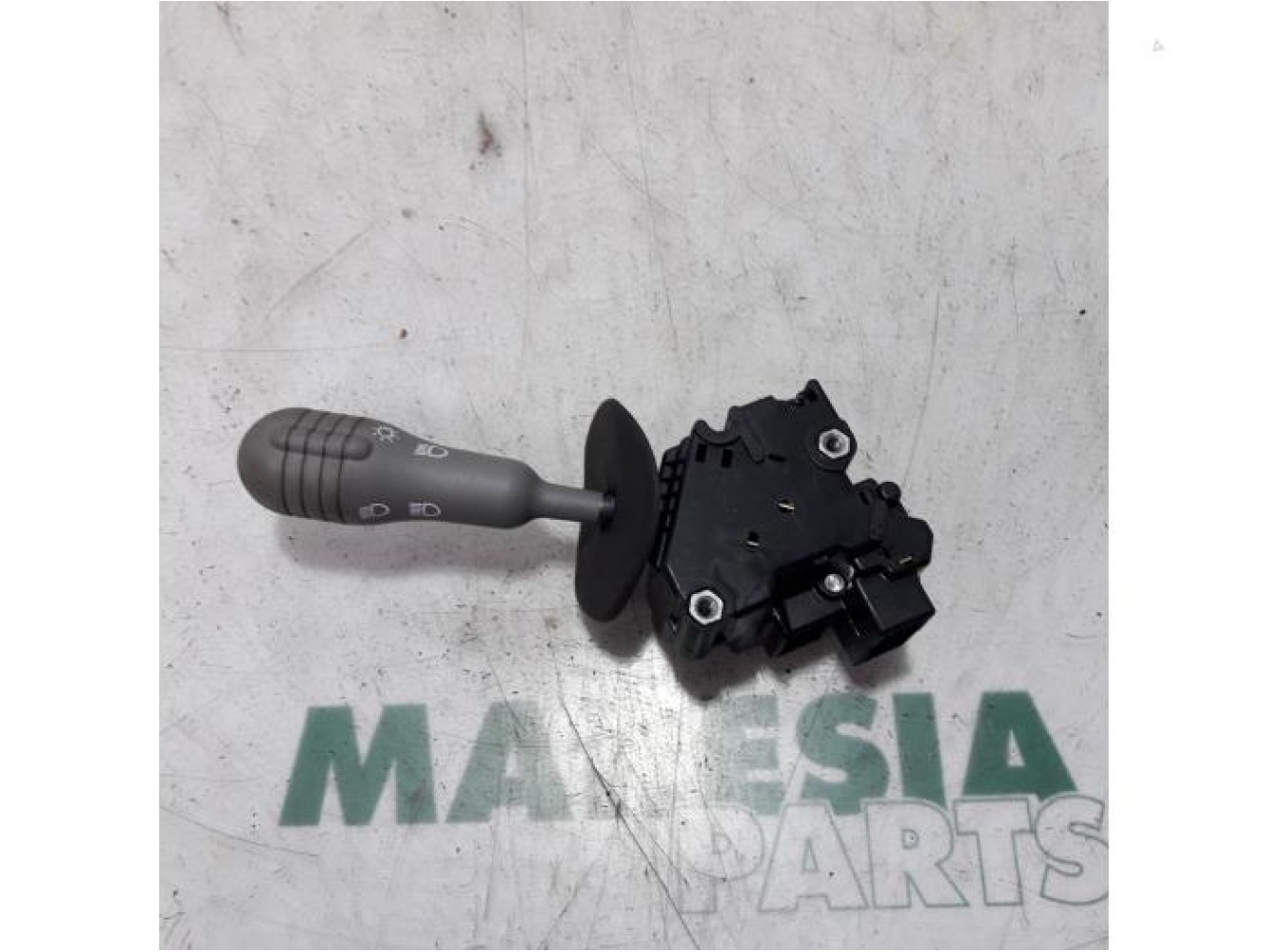 Renault - Twingo - Indicator switch