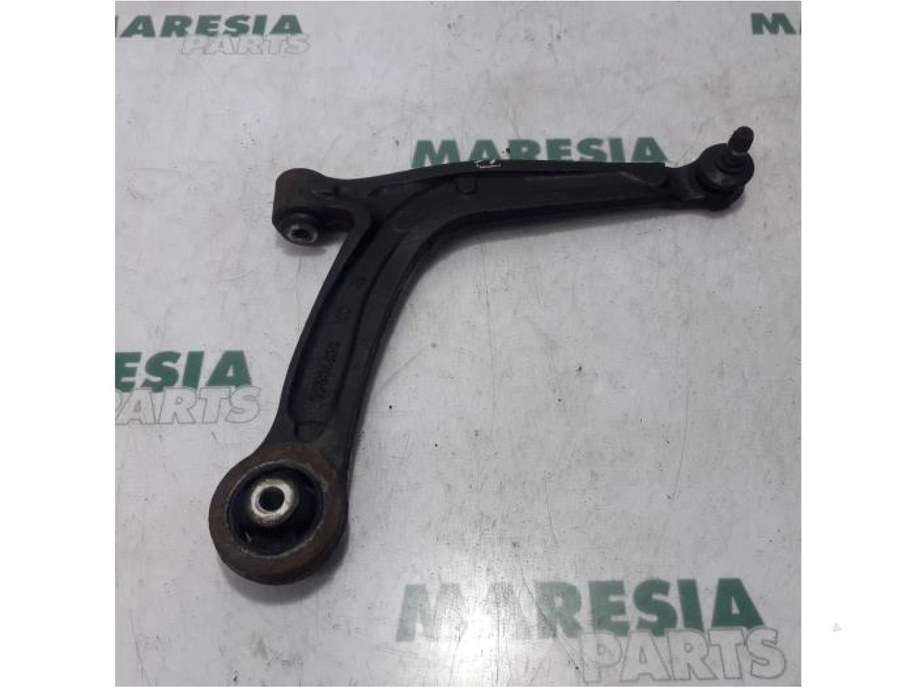 Fiat - 500 - Front lower wishbone, right