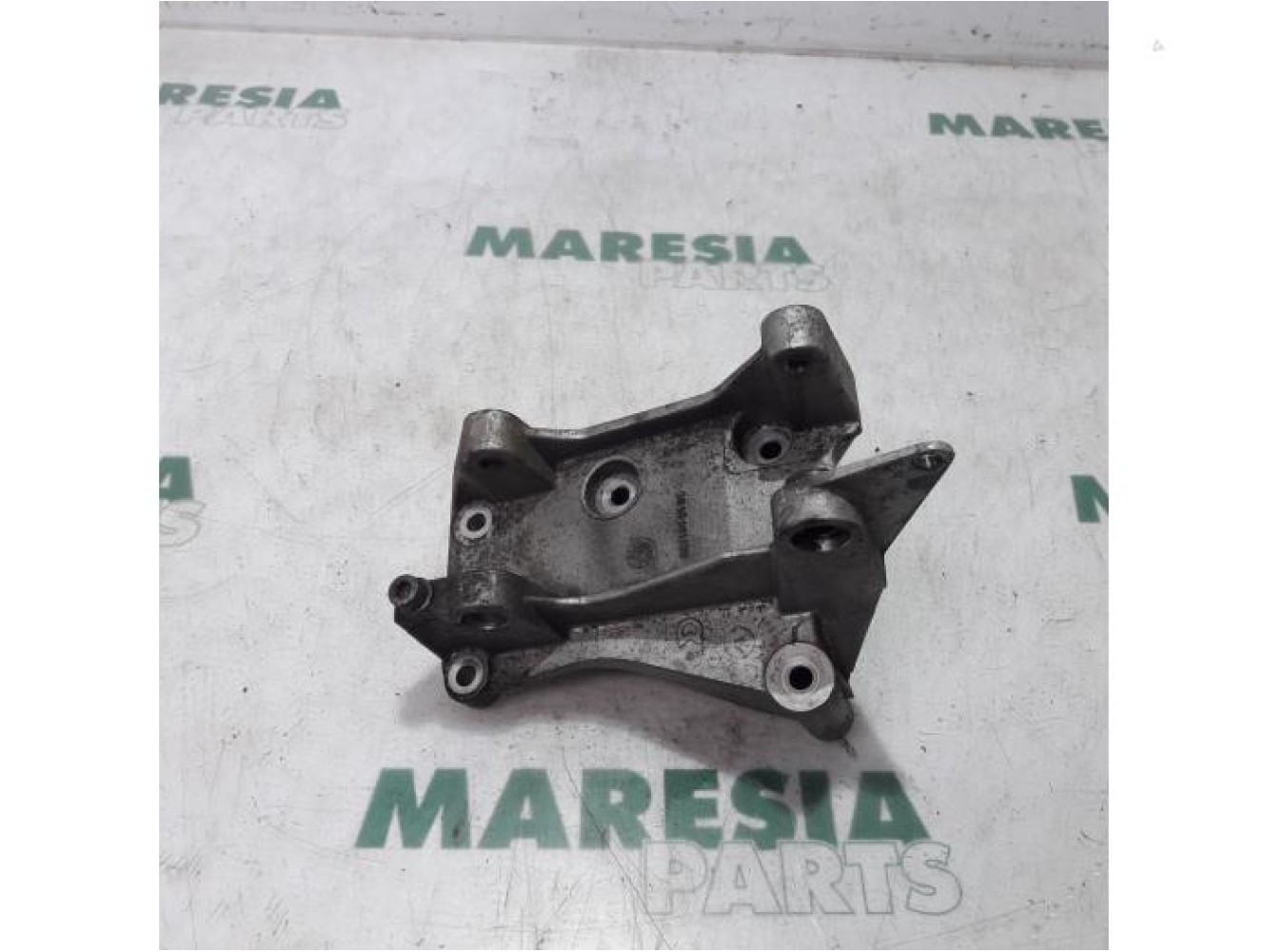 Peugeot - 307 - Support (miscellaneous)