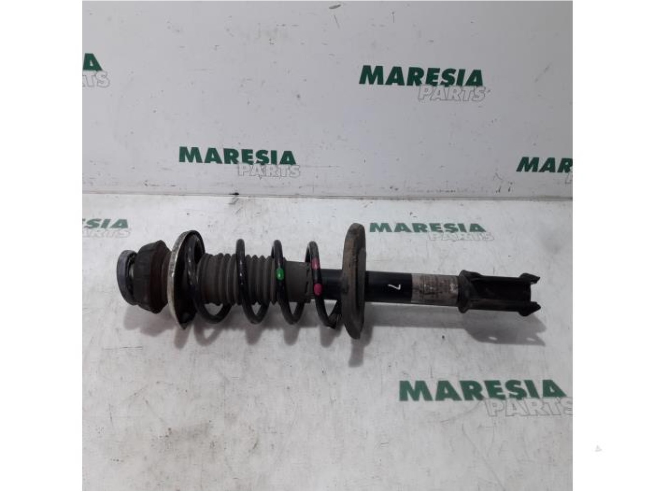 Dacia - Lodgy - Front shock absorber rod, left