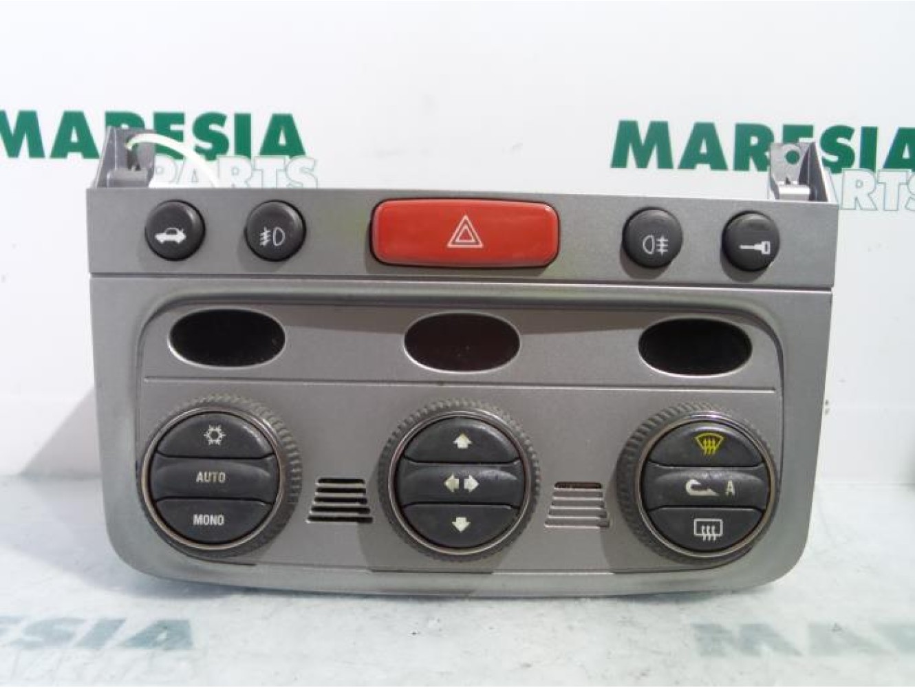 Alfa Romeo - 147 - Heater control panel