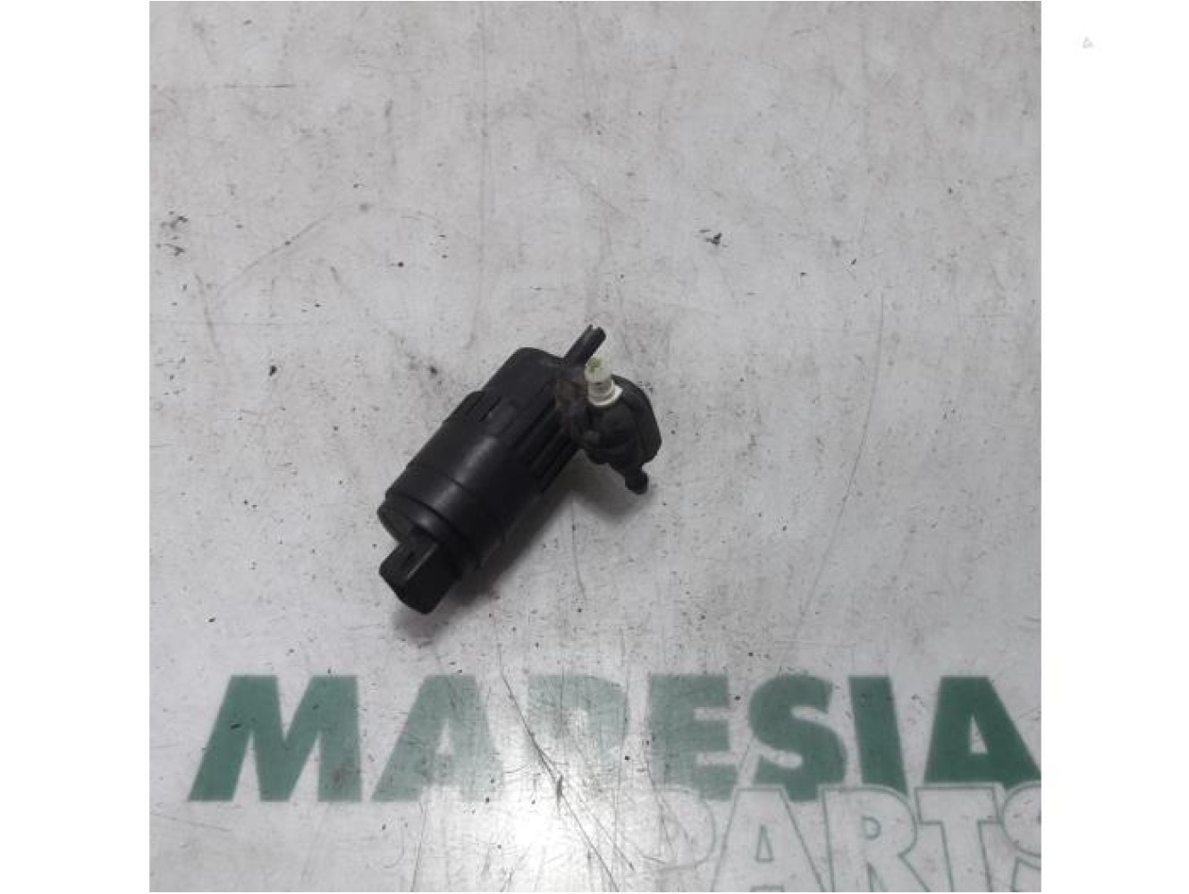 Alfa Romeo - Mito - Scheibensprüherpumpe vorne
