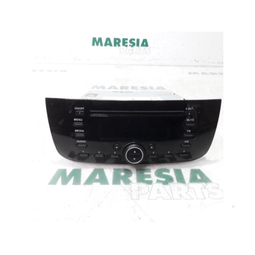 Fiat - Punto - Radio CD player