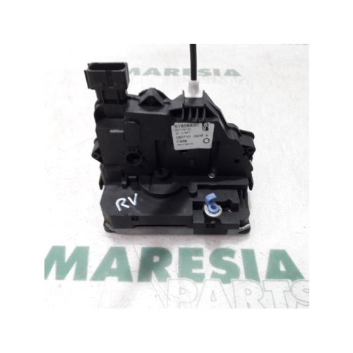 Fiat - Punto - Front door lock mechanism 4-door, right