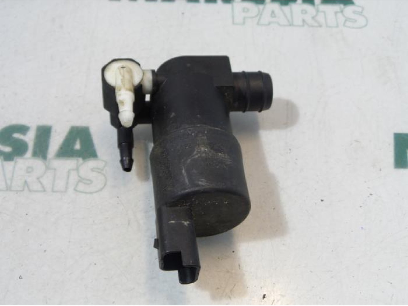 Citroen - C3 - Scheibensprüherpumpe vorne