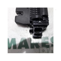 Peugeot - 208 - Tailgate lock mechanism