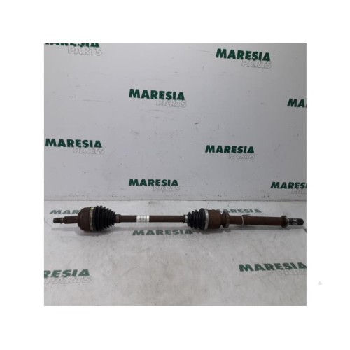 Renault - Megane - Front drive shaft, right