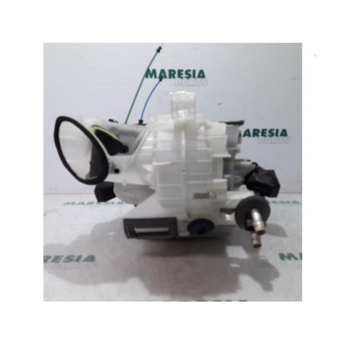 Citroen - C3 Picasso - Heater housing