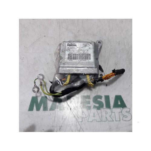 Citroen - C3 Picasso - Airbag Module