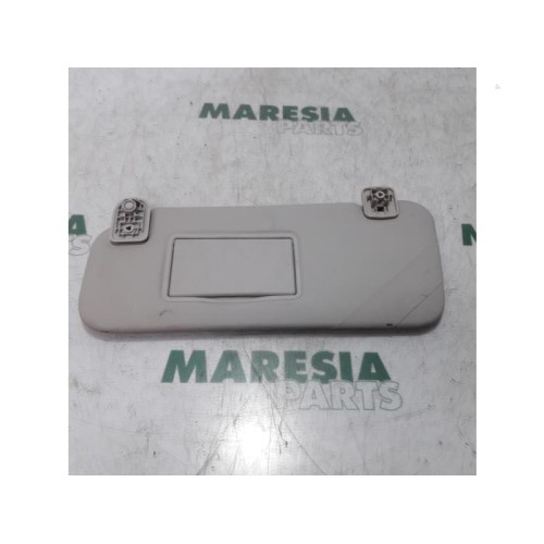 Citroen - C3 Picasso - Sun visor