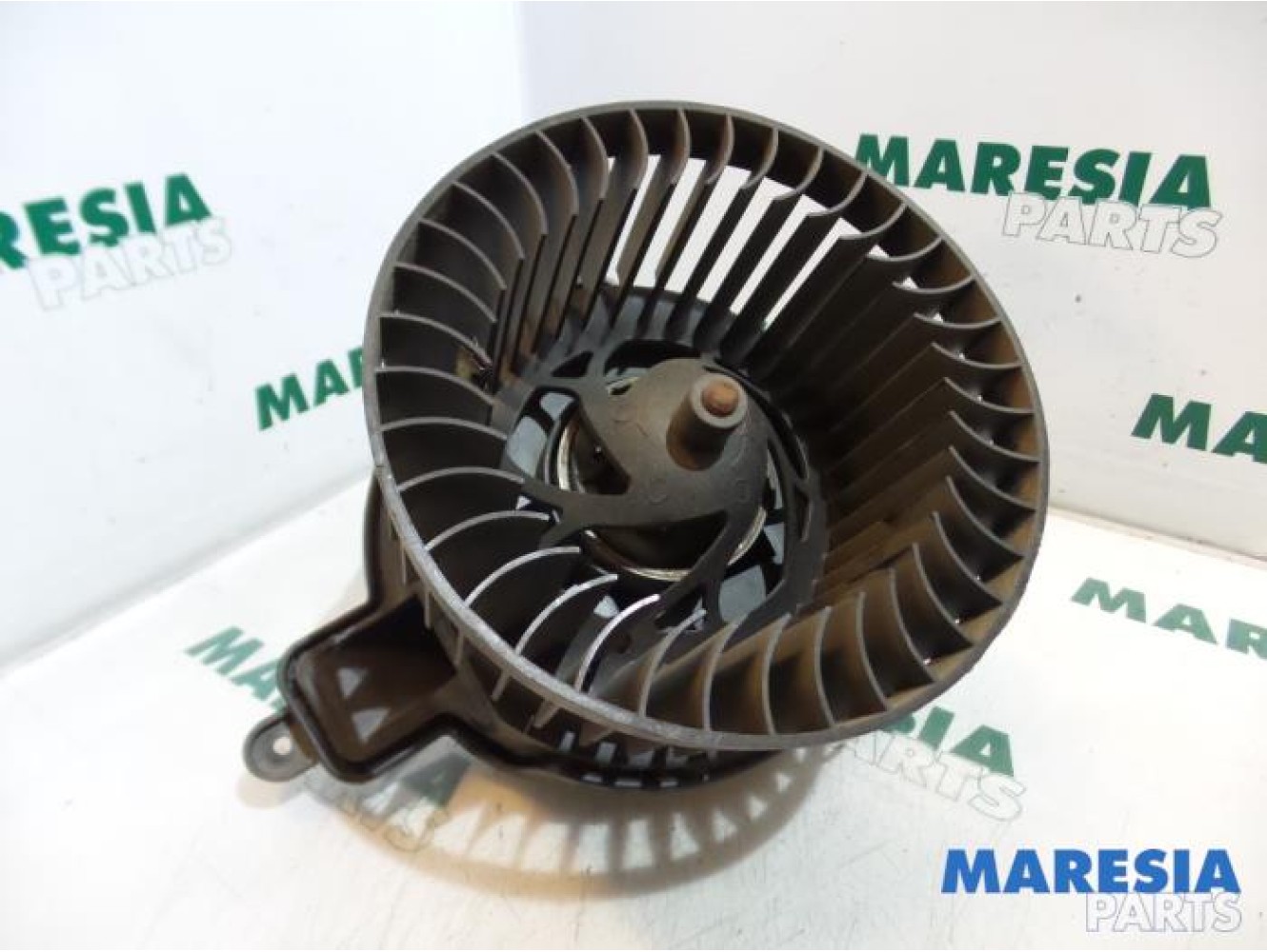Peugeot - Partner - Heating and ventilation fan motor