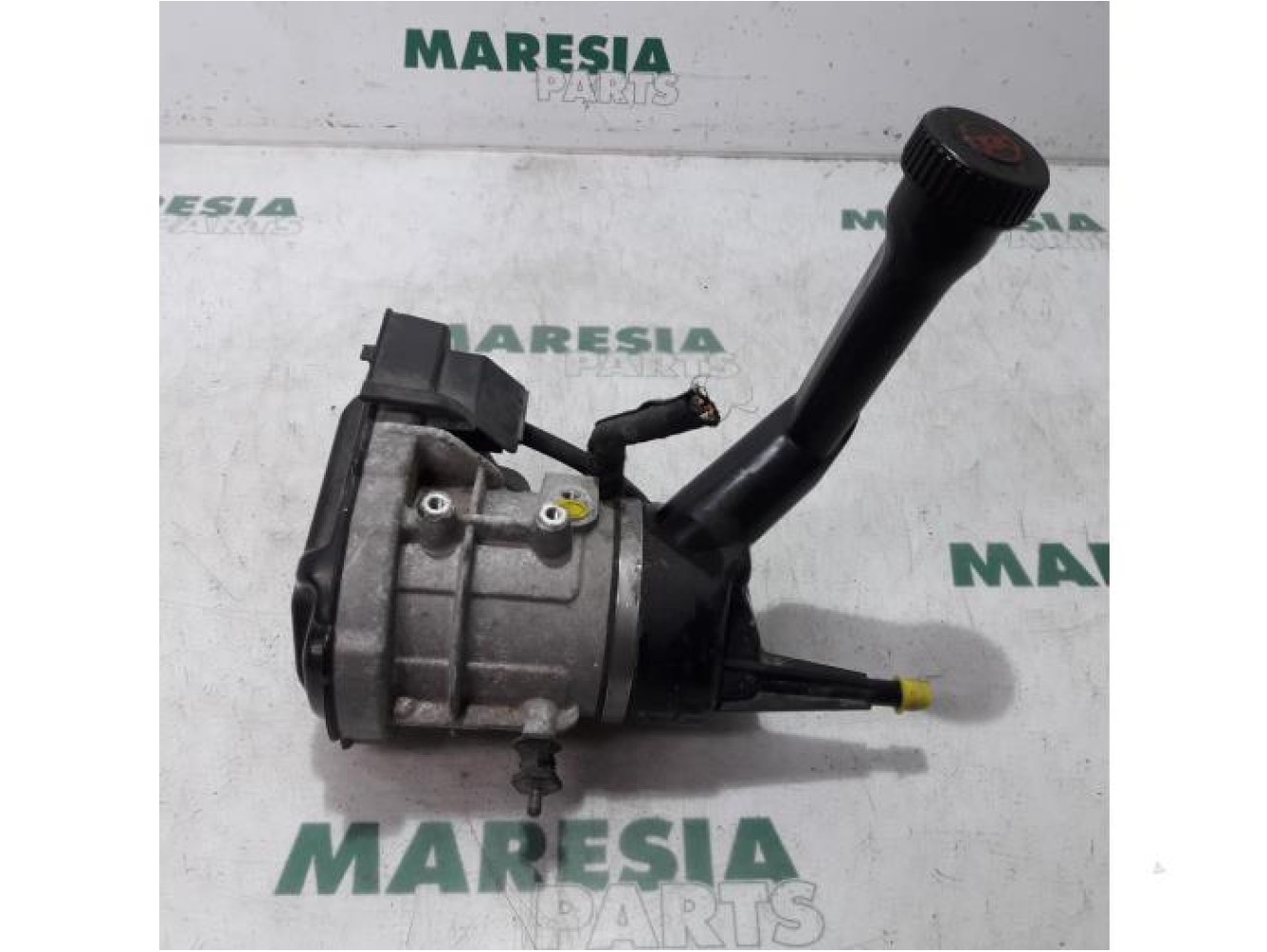 Peugeot - 308 - Power steering pump