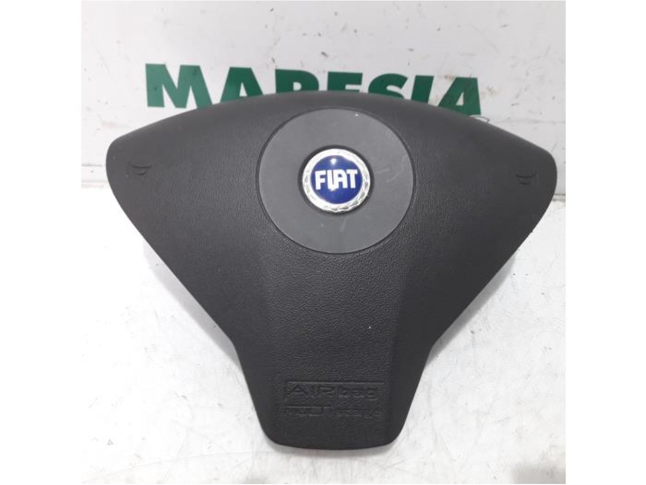 Fiat - Stilo - Left airbag (steering wheel)