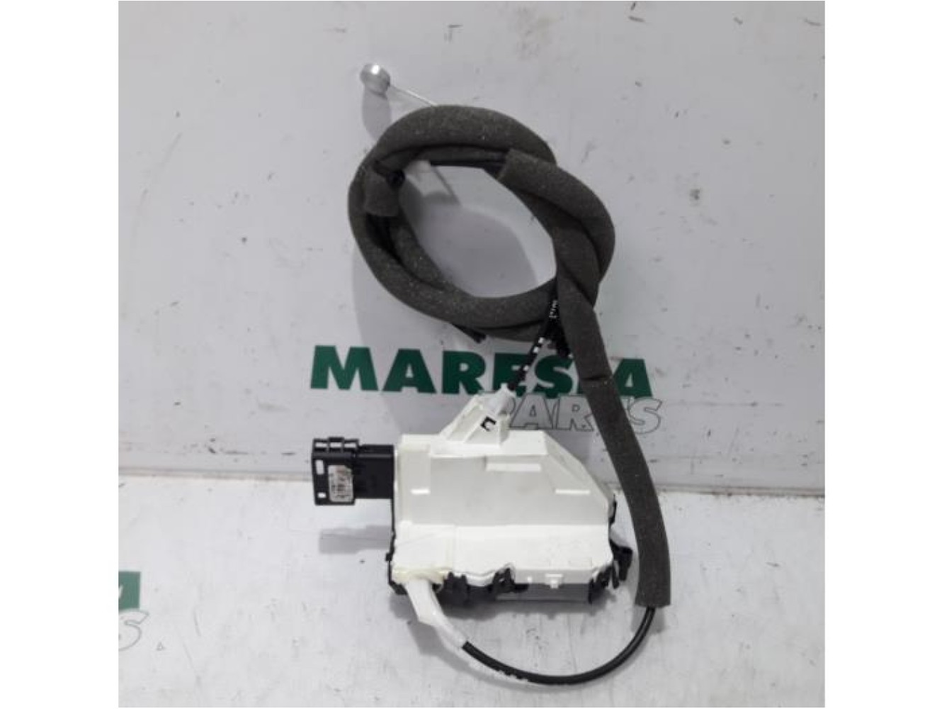 Peugeot - Partner - Sliding door lock mechanism, left