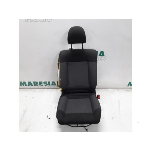 Citroen - C4 Cactus - Seat, right