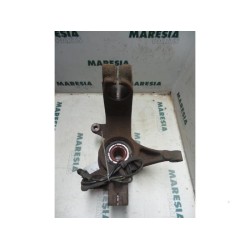 Renault - Megane Scenic - Knuckle, front right