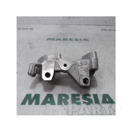 Citroen - Berlingo - Engine mount