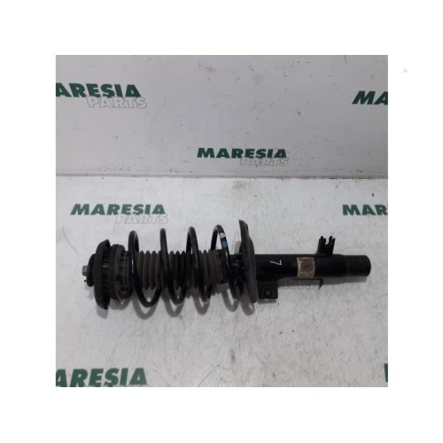 Peugeot - 208 - Front shock absorber rod, left