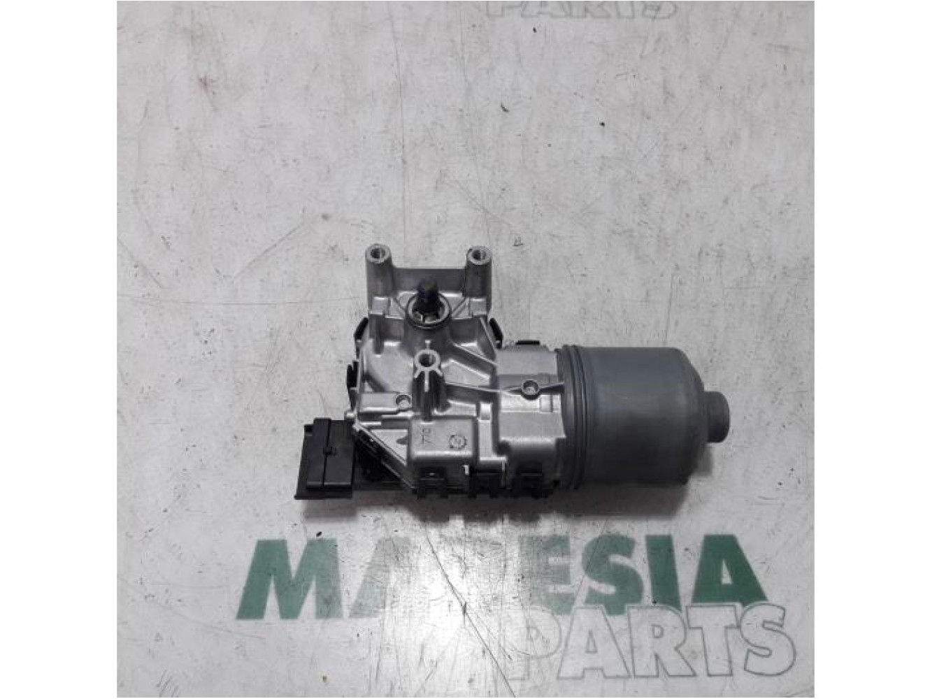 Peugeot - 208 - Front wiper motor