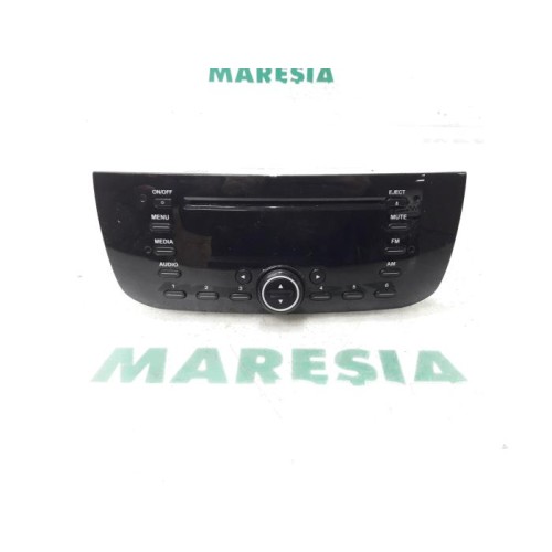 Fiat - Punto - Radio CD player