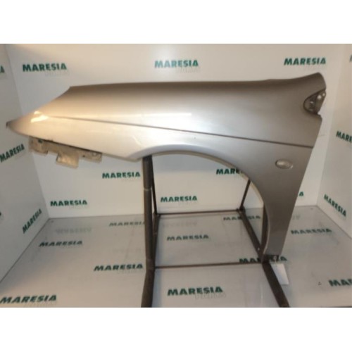 Citroen - C5 - Front wing, left