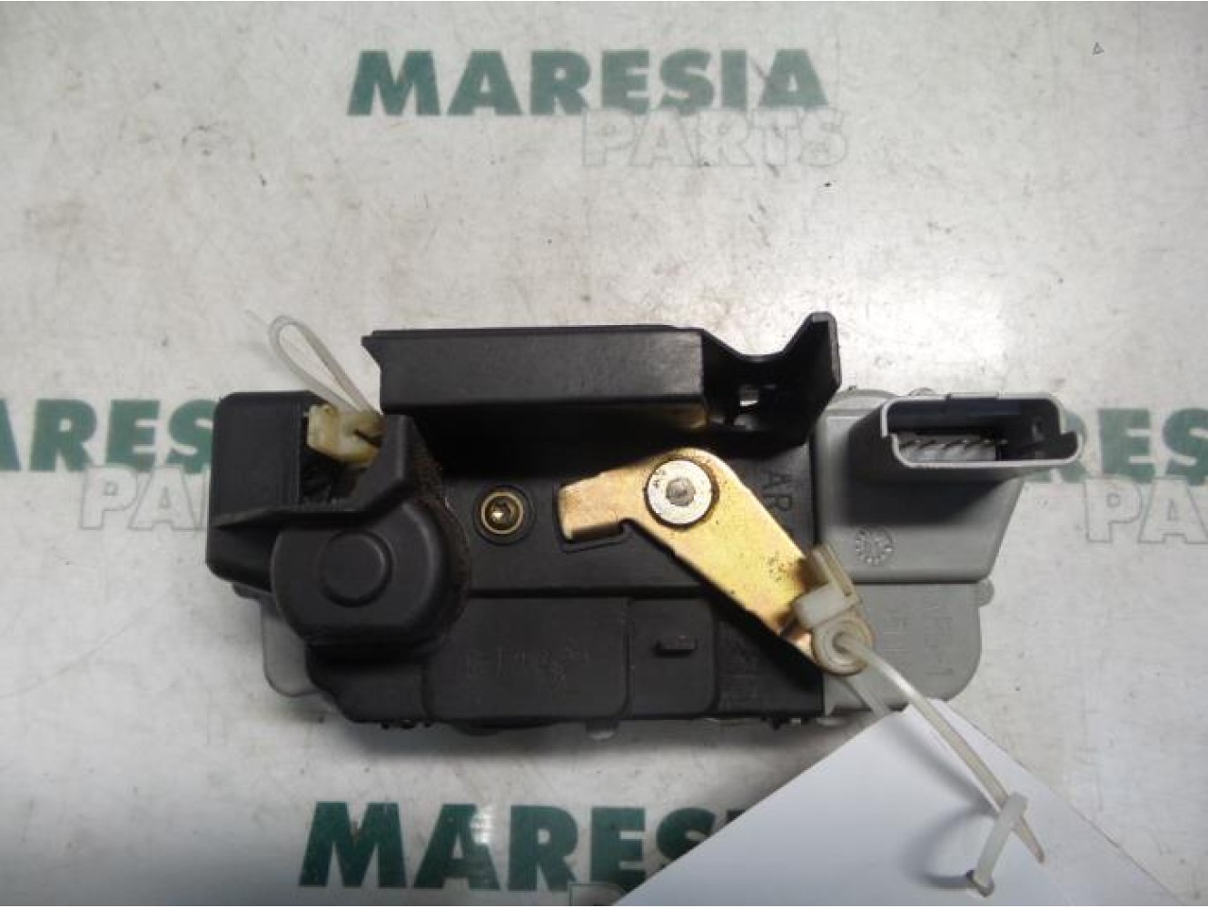 Citroen - C5 - Rear door lock mechanism 4-door, left