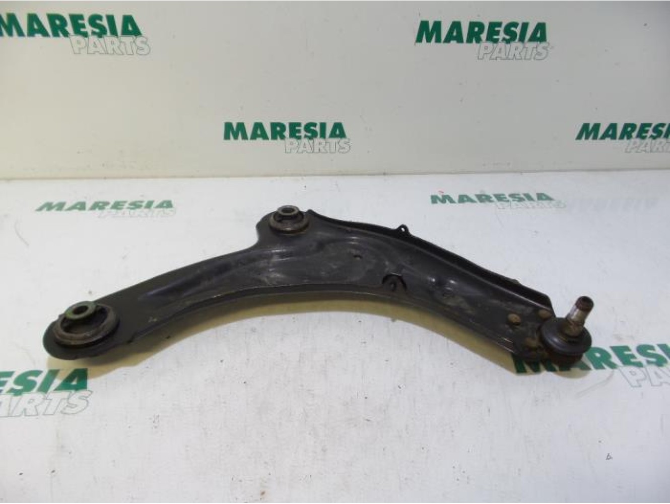 Renault - Espace - Front lower wishbone, right