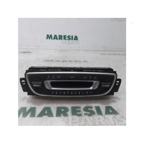 Renault - Megane - Panneau de commandes chauffage