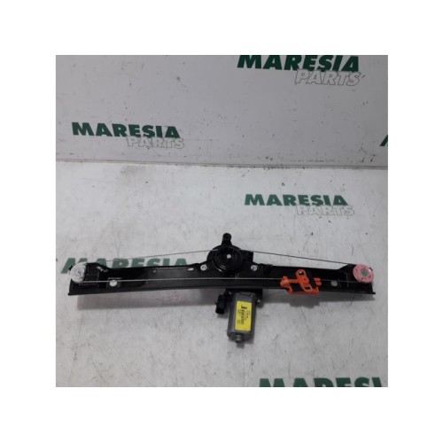 Fiat - Punto - Window mechanism 4-door, front right