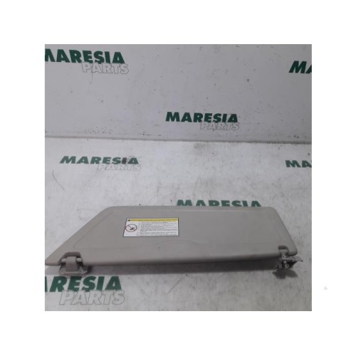 Citroen - C4 Picasso - Sun visor