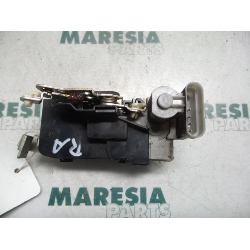 Fiat - Punto - Rear door mechanism 4-door, right