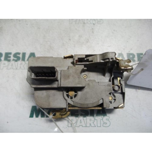 Citroen - C5 - Front door lock mechanism 4-door, right