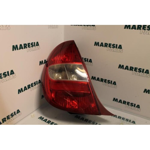 Citroen - C5 - Taillight, left