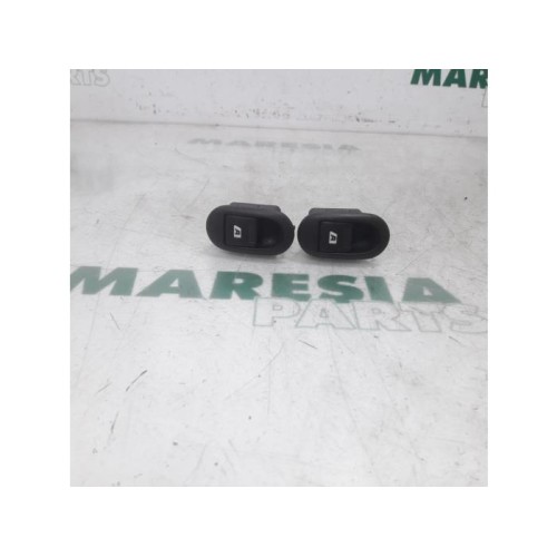 Citroen - Pluriel - Multi-functional window switch