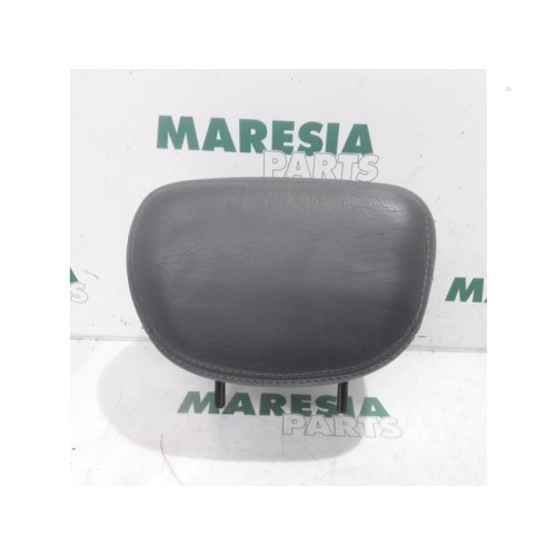 Citroen - C5 - Headrest