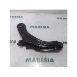 Renault - Clio - Front lower wishbone, right